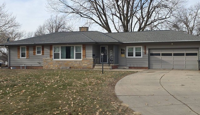 Sanctuary on Spruce; 3-bedroom house with room for everyone