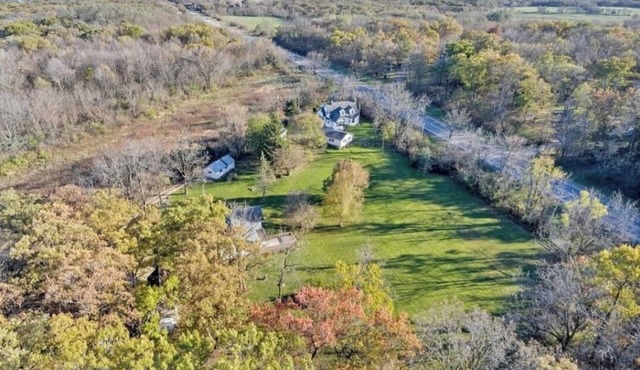 Sanctuary Woodland Guest House, located next to the conservation area!