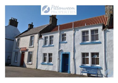 Sand And Sea Cottage- lovely family home Crail