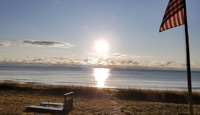 Sand Beach Door County Lake House - Last Minute Opening!