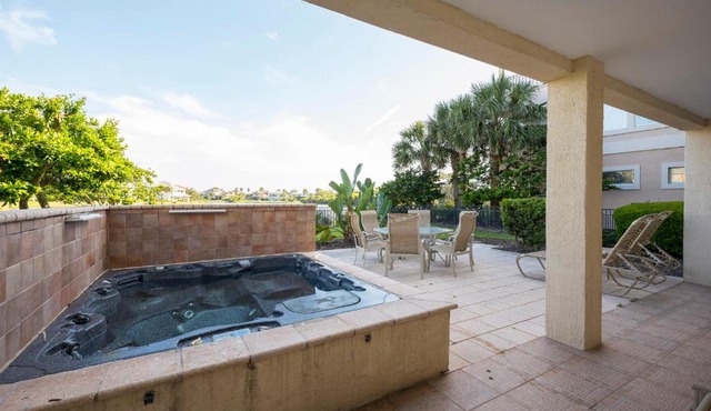 Sand Castle, 4 Bedrooms, Sleeps 8, Pet Friendly, Cinnamon Beach, WiFi