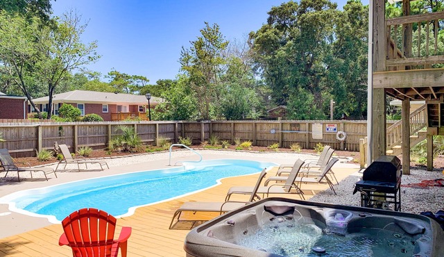 Sand Castle, 9 bedroom,6 1/2 bath,sleep 26, pool, hottub, elevator, beach close