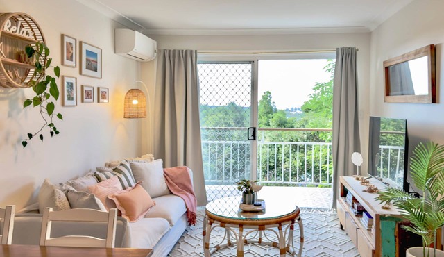 Sand - Relaxed Coastal Vibes, Bay Views, Dog Friendly