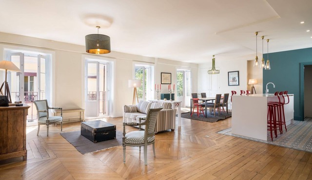 Sand - Renovated top floor apartment