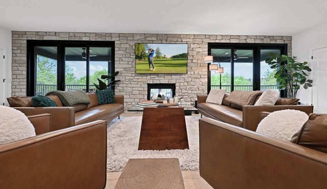 Sand Valley 6BD Retreat: Golf, Hot Tub, Gm Rm, Bar