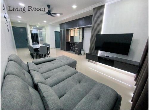 Sandakan Ijm pool view condo