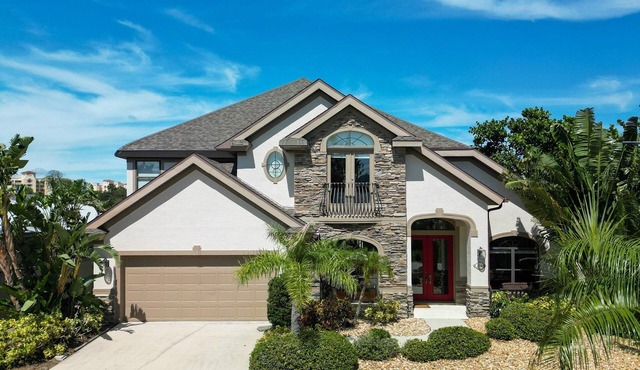 Sandbar Sanctuary: Minorca Amenities, Steps from the Beach - 412O