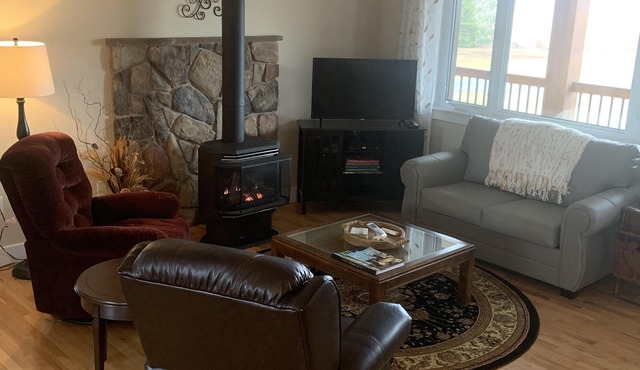 Sandbar Secrets Country Home PEI Peaceful setting 15 Minutes from Charlottetown