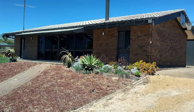 Sandbars and Sunsets- Beachfront Yorke Peninsula.