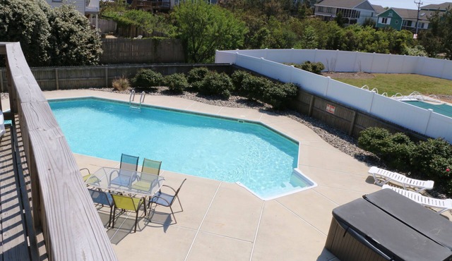 Sandbridge Beach Cottage: Pool, Spa,5BR3Bath, Pets ok ; Game room: Sleeps 14