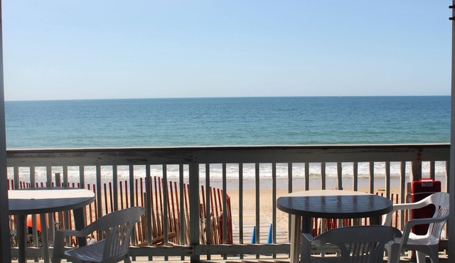 Sandcastle Beachfront Inn