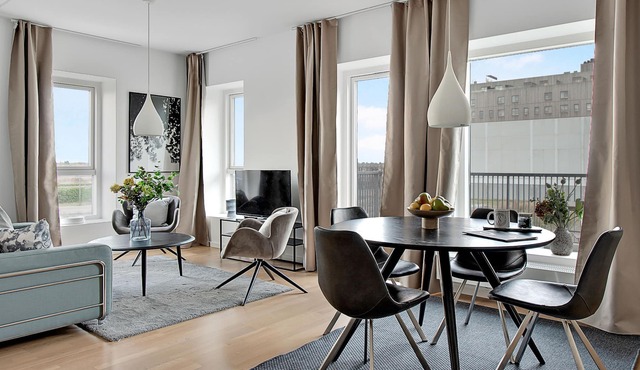 Sanders Arena - Petite 1-Bdr. Apt. Close to Metro