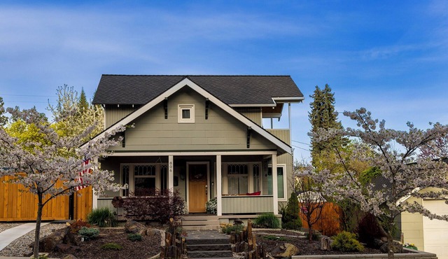 SANDERS BEACH And TUBBS HILL Gem! Family Friendly!