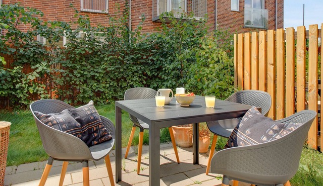 Sanders Field's - Chic 3-Bdr. Townhouse w/ Terrace