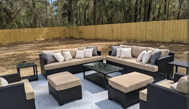 Sandfly Retreat with Pool - 15 minutes to Downtown