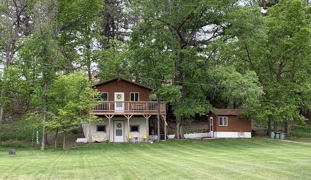 Sandhills Country Getaway - Fishing, Star Gazing, Hiking