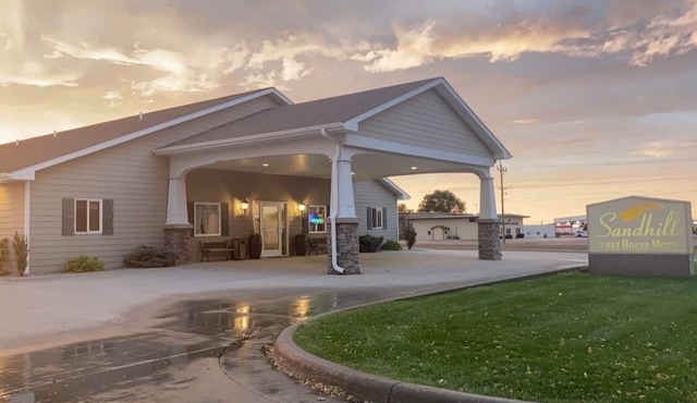 Sandhills Guest House Motel