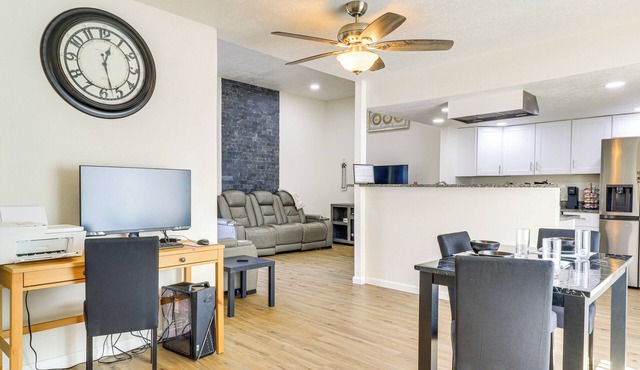 Sandia Foothills Access! Townhome 5 Mi to Uptown