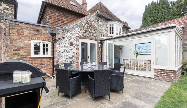 SandiCottage - Charming Quintessentially English Cottage