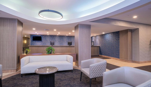 Sandman Hotel Montreal - Longueuil