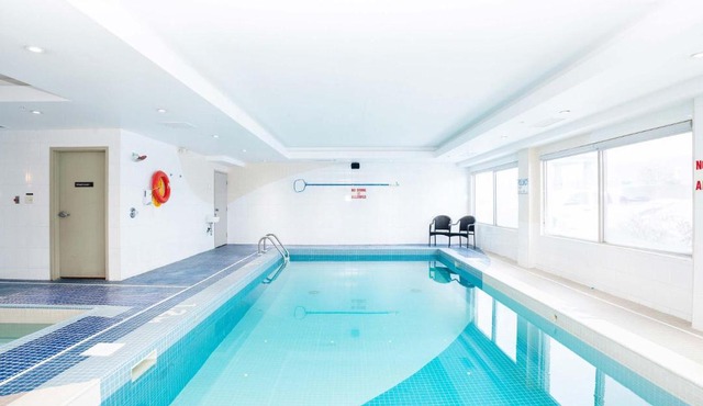 Sandman Hotel & Suites Calgary West