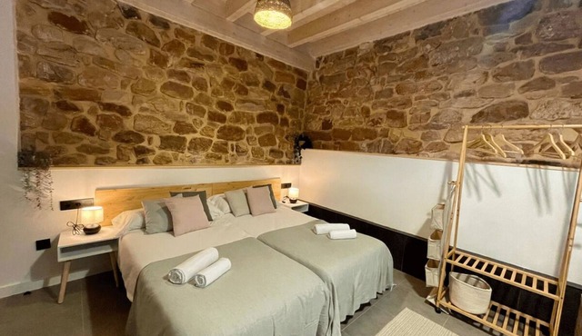 Sandoñana · by Wehomes · Old Palace Lodge DA8