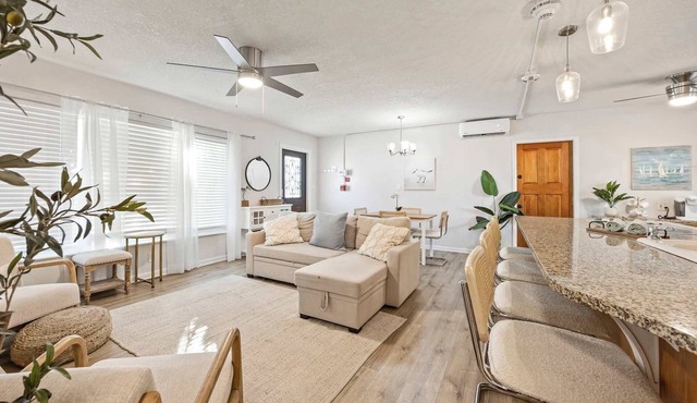 Sandpiper 𓇼 5BR/4BA Across From Beach! Sleeps 16