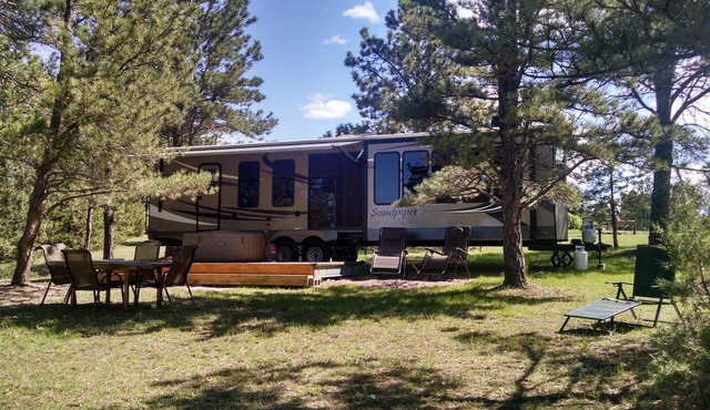 Sandpiper 40ft RV @EvansCliff/HotTub on deck, BBQ grill