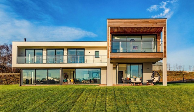 Sandpiper (BV13), Silverlake, Dorset