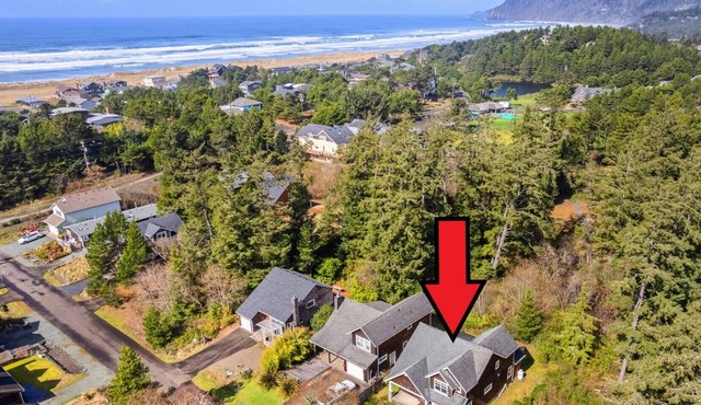 Sandpiper House-Manzanita 4 bdrm, dogs ok, 2 blks to beach, foosball, firepit
