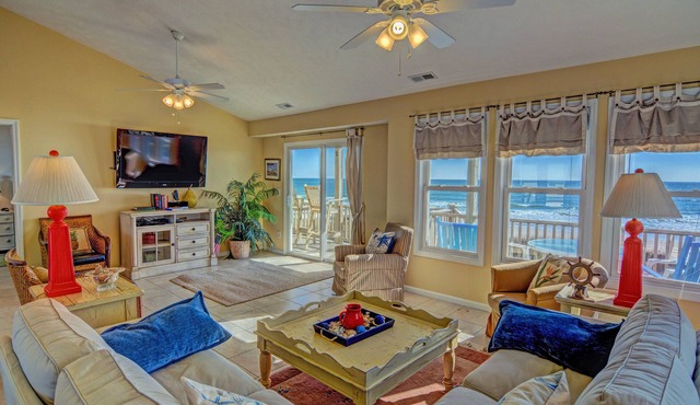 "Sandpiper Landing" Oceanfront Home - Best location on the island!