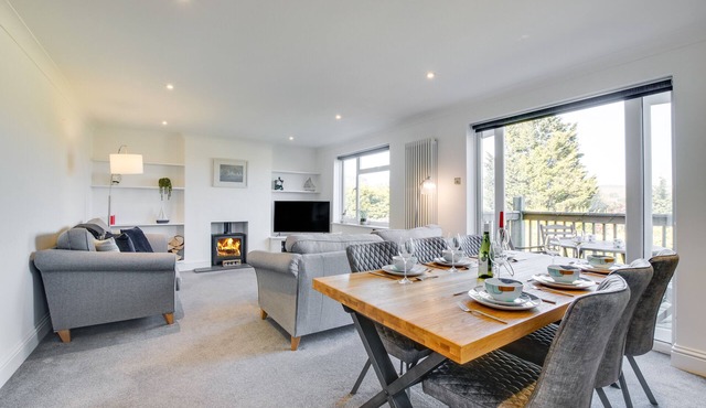 Sandpipers - Three Bedroom House, Sleeps 6