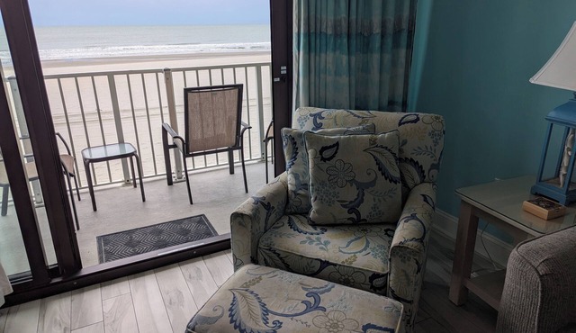 Sands Beach Club #122 Oceanfront Great View Washer/Dryer In Unit