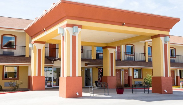 Sands Inn & Kitchen Suites