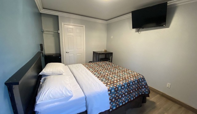 Sands Inn