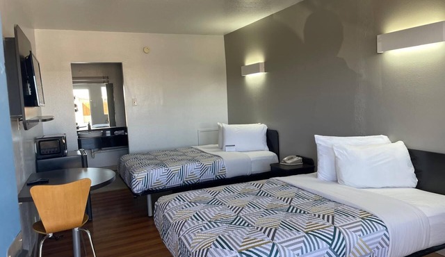 Sands Motel