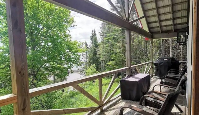 Sandstone Chalets overlooking the Bay of Fundy - TRANQUILITY