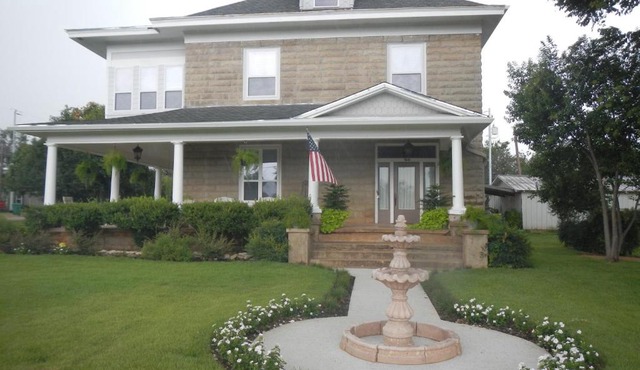 Sandstone Street Bed and Breakfast