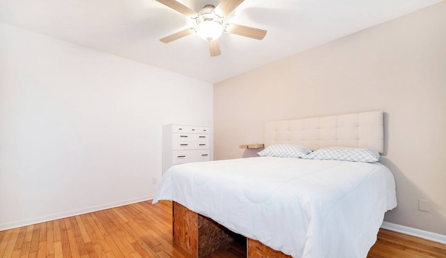 Sandwich IL 1BR | Near Lake + Downtown