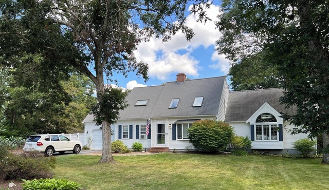 Sandwich/Mashpee Pet Friendly 3 bedroom/3 bathrooms