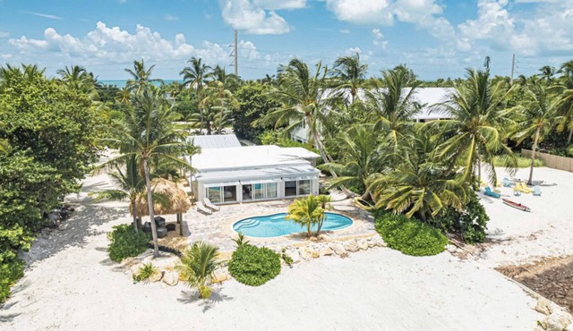 Sandy Beach Cove🏝️🏖️ Gated Private Beach Home Plus Cottage Oasis , With Dock