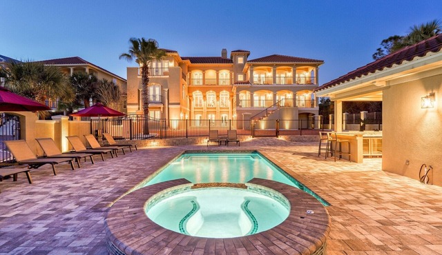 SANDY BEACH ESTATE: Gated, 9100 sq ft Estate with Pool, Hot Tub, Game Room! Perfect for Events!
