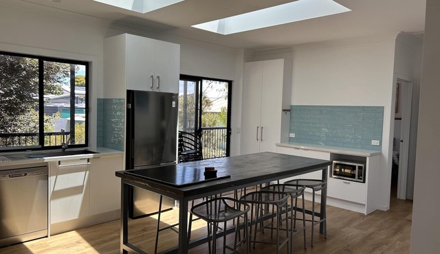 Sandy Daze - New Single Story Holiday Home