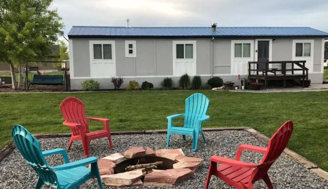 Sandy Foot Retreat in Heart of Garden City Boat parking & huge yard #013201