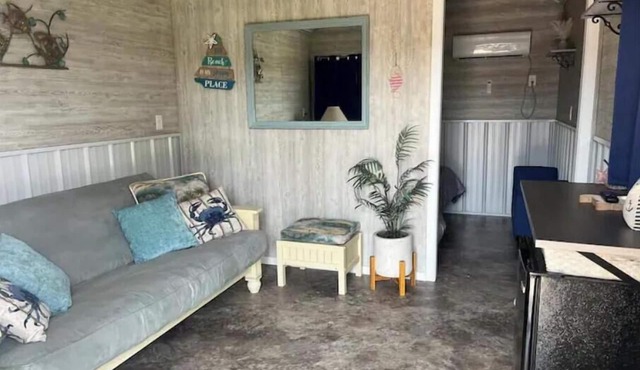 “Sandy” one of the 5 Tiny Cabins on the Osage River