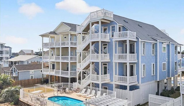Sandy Paws Unit A - 3BR Home