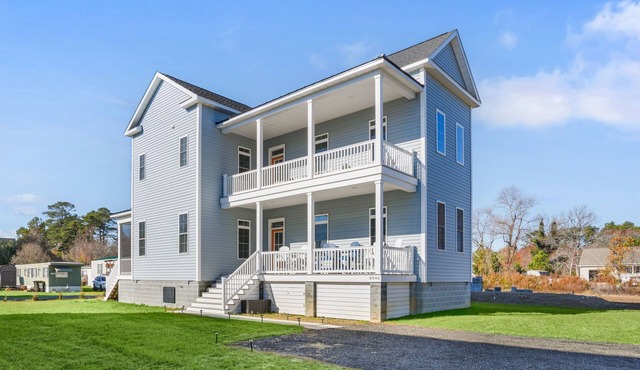 Sandy Penny | Luxury New Build w/Water Views, En-Suite Bedrooms + Gourmet Kitchen Retreat