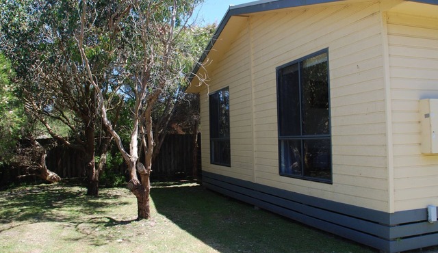 Sandy Point Getaway Wilsons Prom. Pet Friendly, Internet and Linen Included.