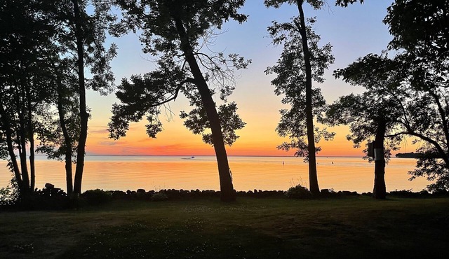 Sandy Point Mille Lacs - Sunset Views & Walking Distance to Hunter's Point!