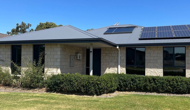 Sandy Retreat on Royal Inverloch